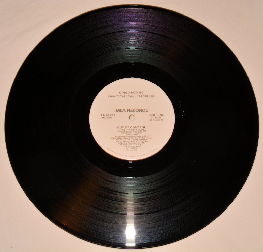 Oingo Boingo - Out Of Control