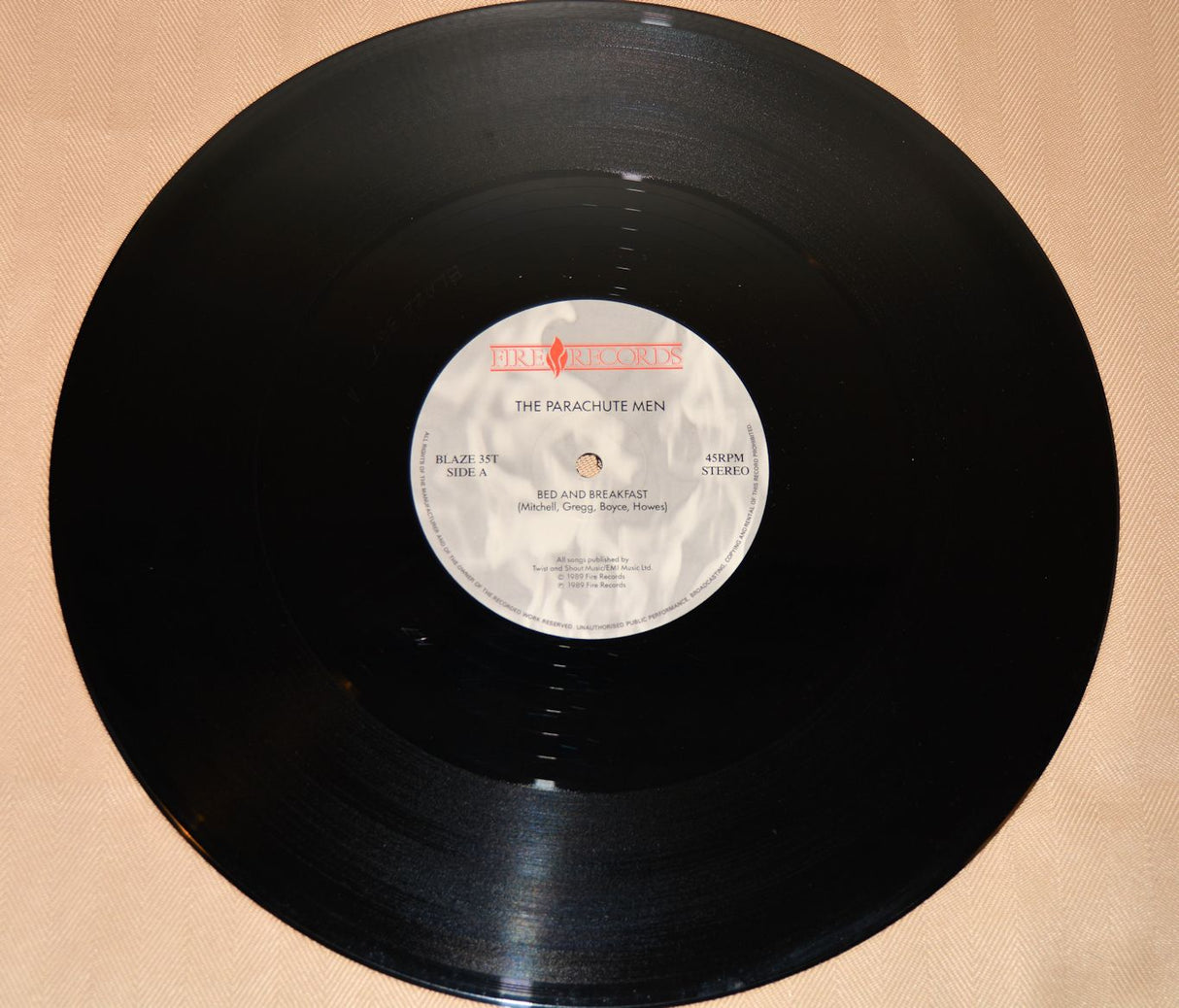 Parachute Men, The - Bed And Breakfast