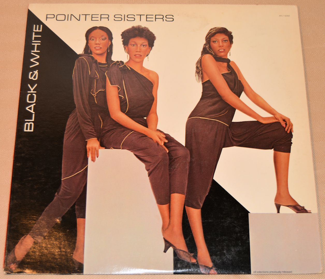Pointer Sisters - Black & White