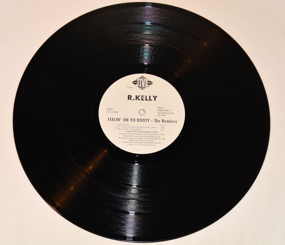 Kelly, R - Feelin On You Booty