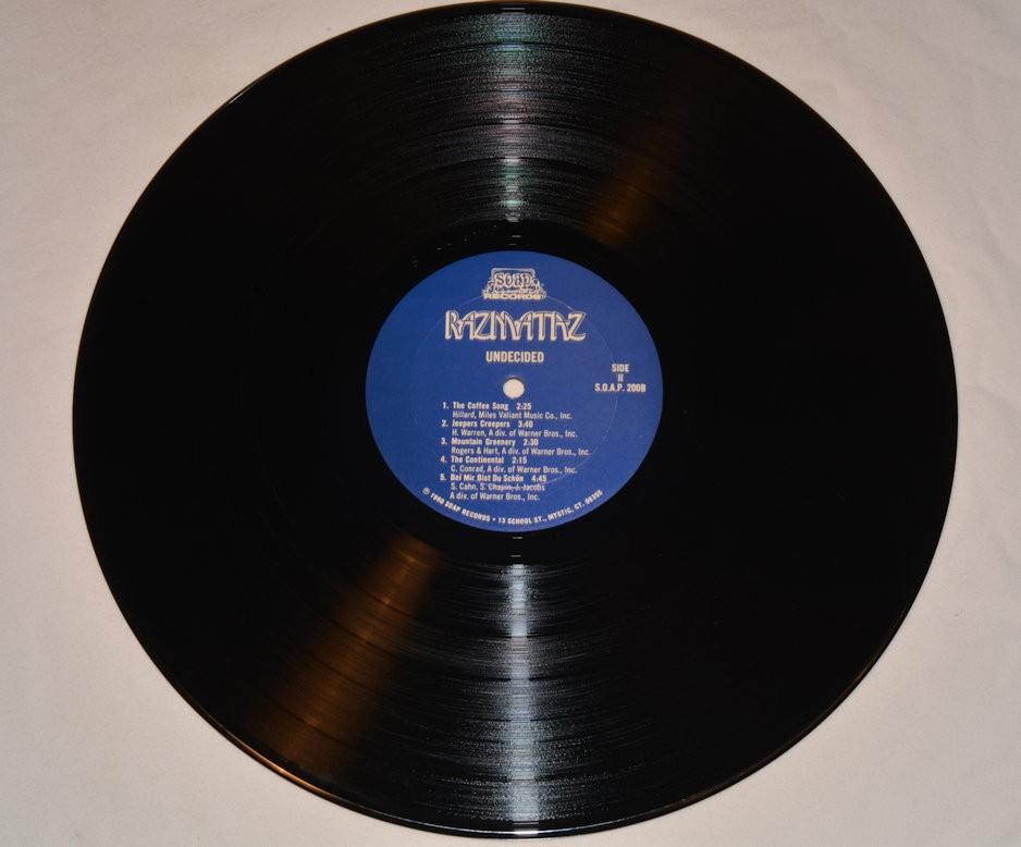 Razmataz - Undecided