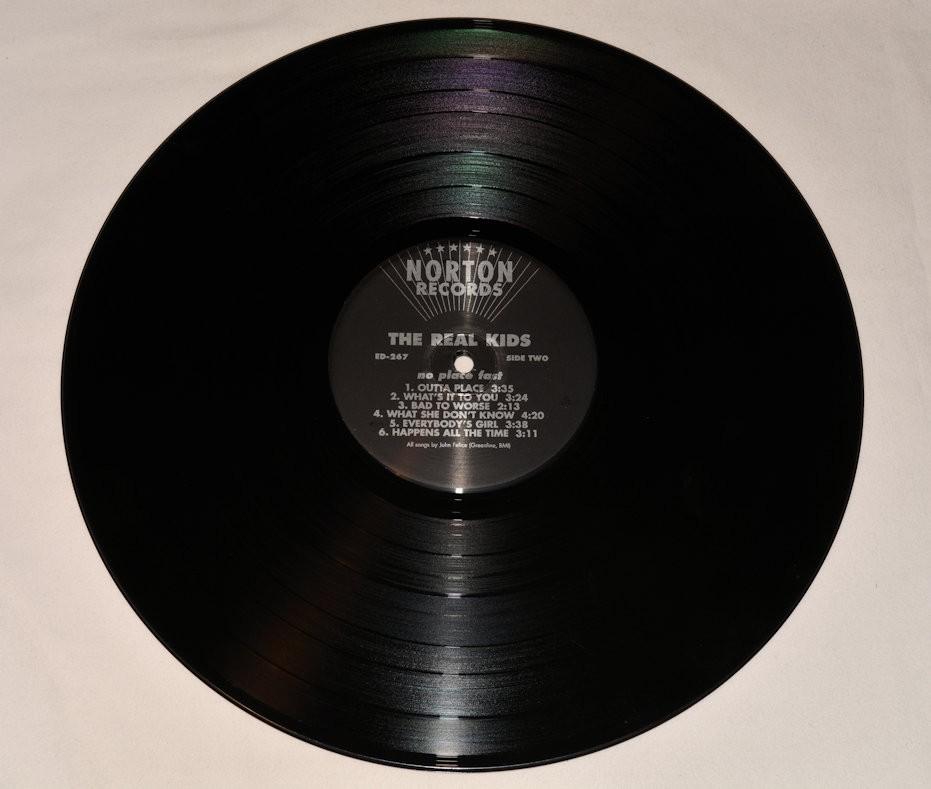 Real Kids - No Place Fast