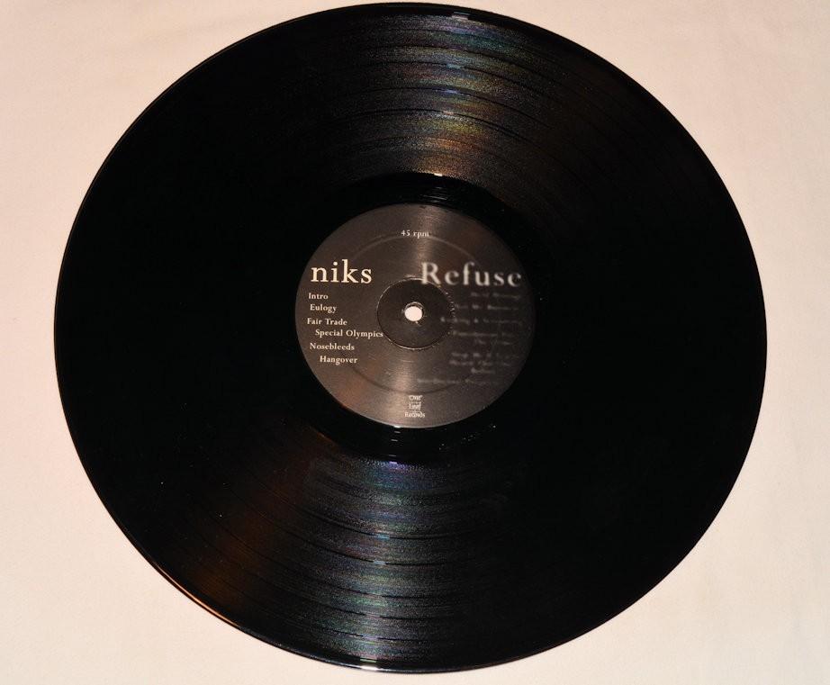 Refuseniks - Nineteen To The Dozen