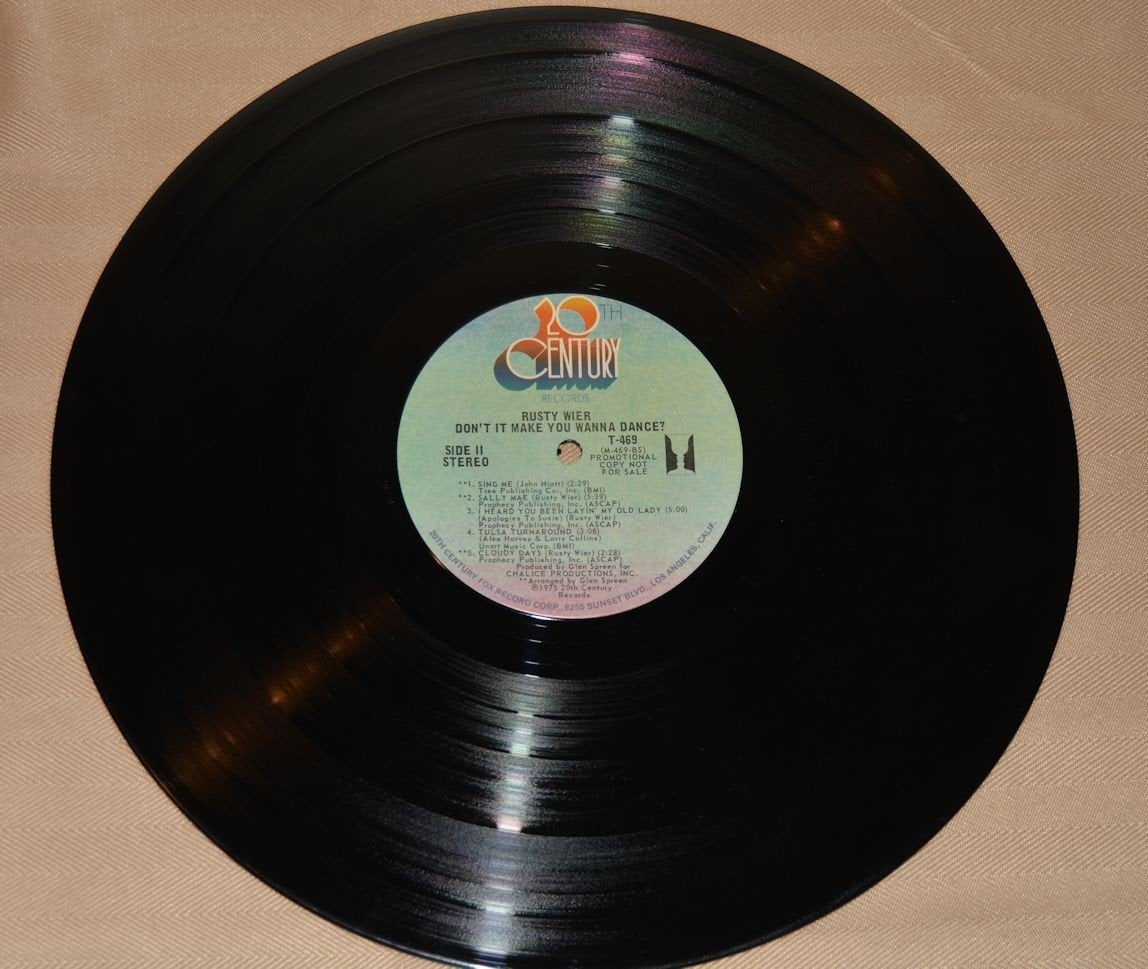 Wier, Rusty - Don't It Make You Wanna Dance