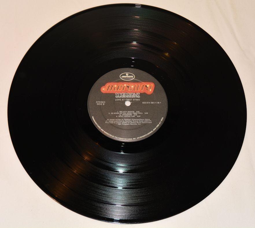 Scorpions - Love At First Sting