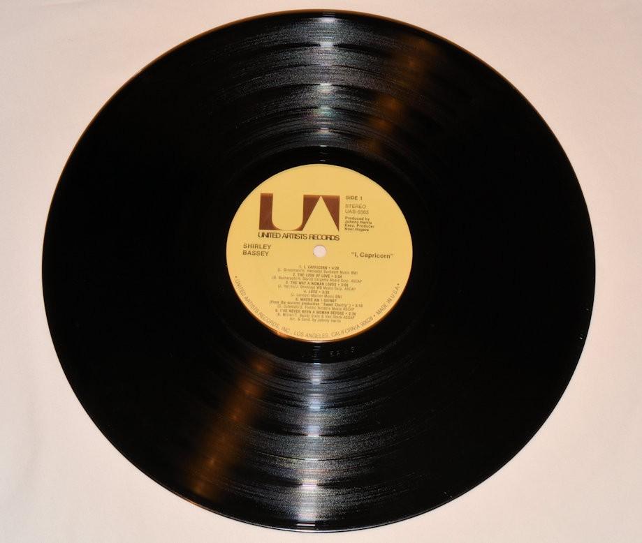 Bassey, Shirley - Capricorn