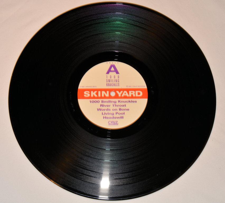 Skin Yard - 1000 Smiling Knuckles