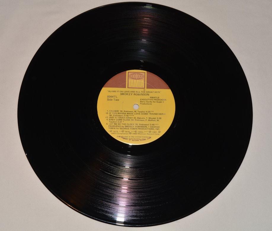 Robinson, Smokey - Blame It On Love