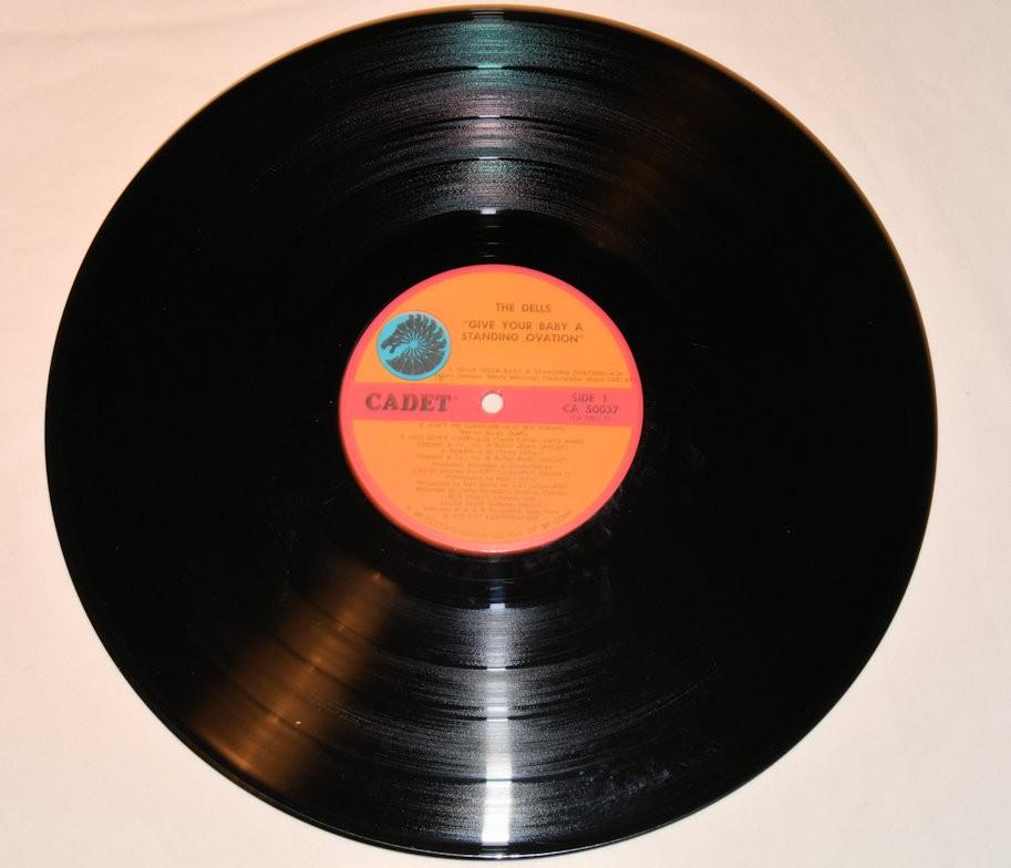 Dells, The - Give Your Baby A Standing Ovation