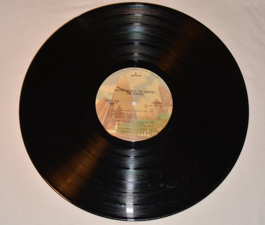 Joneses, The - Keepin Up With