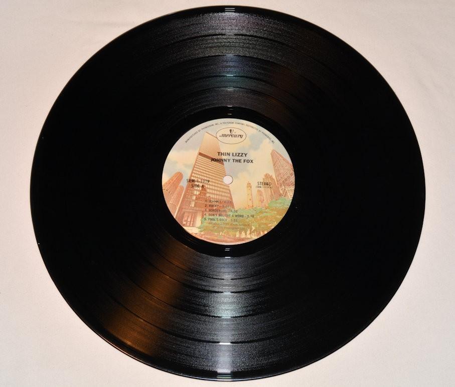 Thin Lizzy - Johnny The Fox