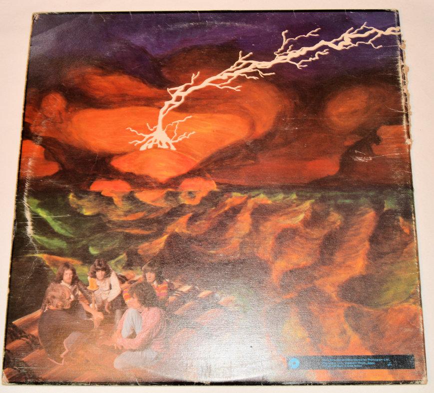 Van Der Graaf Generator - Least We Can Do Is Wave To Each Other