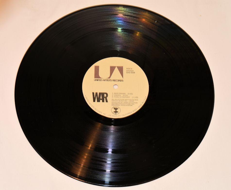 War - War (Bond)