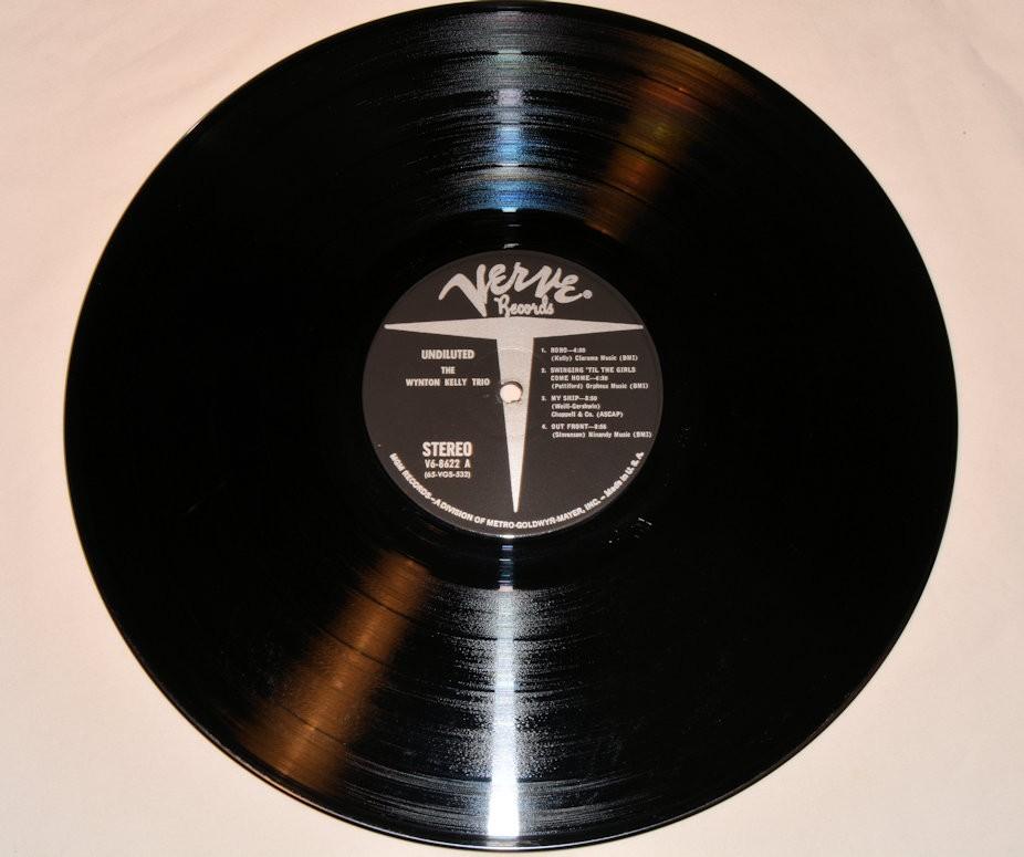 Kelly, Wynton Trio - Undiluted